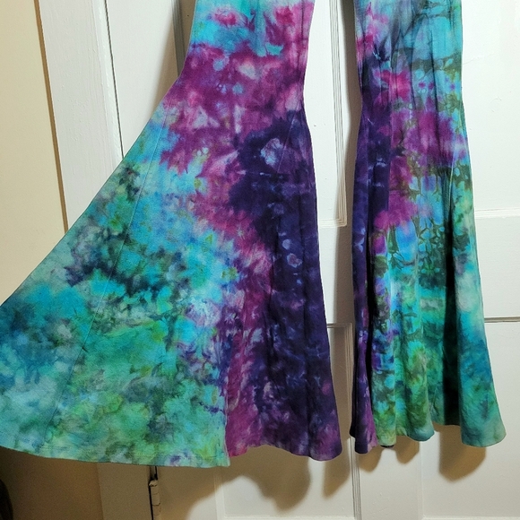 Gratefully Threaded x The Tying Alchemist Mermaid Bells - Picture 3 of 4